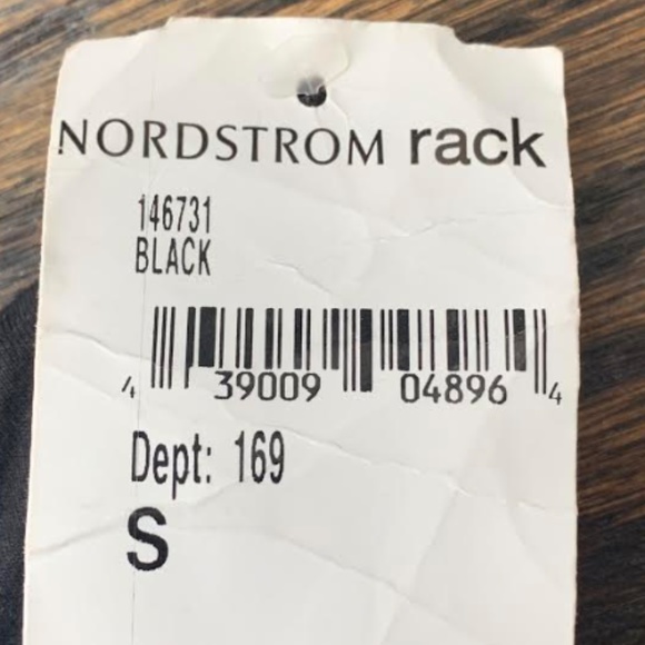 🆕 Trina Turk Halter Maxi - Picture 3 of 13